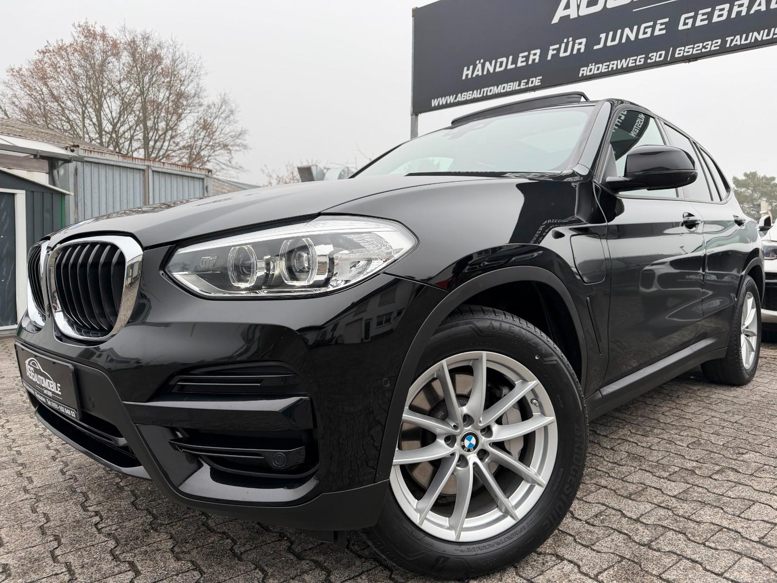 BMW X3 xDr30e Luxury PANO*360*HUD*AdapLED*HiFi*Leder