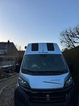 La Strada Avanti C auf 4T mit Tisch und Stühlen - La Strada Avanti m