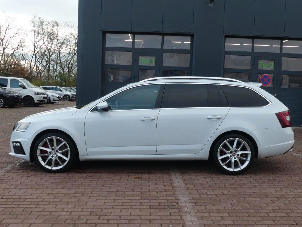 Fahrzeugabbildung SKODA Octavia Combi 2.0 TSI DSG RS *STANDHZG*KAMERA*