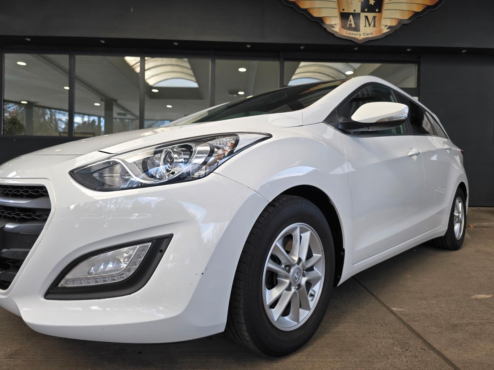 Hyundai i30 Kombi 1.6 GDi blue Passion Automatik Park/LM