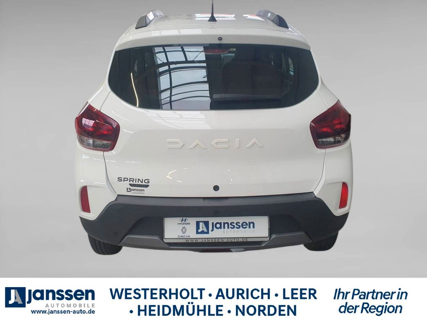 Fahrzeugabbildung Dacia Spring Essential CCS- Anschluss