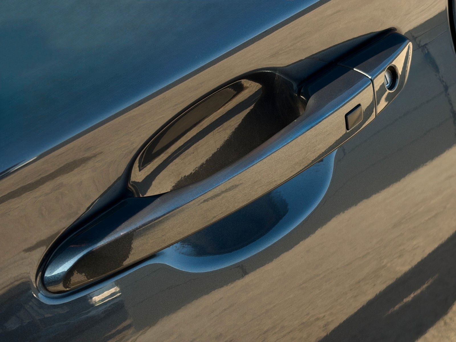 Fahrzeugabbildung Hyundai Kona Select Elektro ACC LKAS PDC CAM SHZ CarPlay