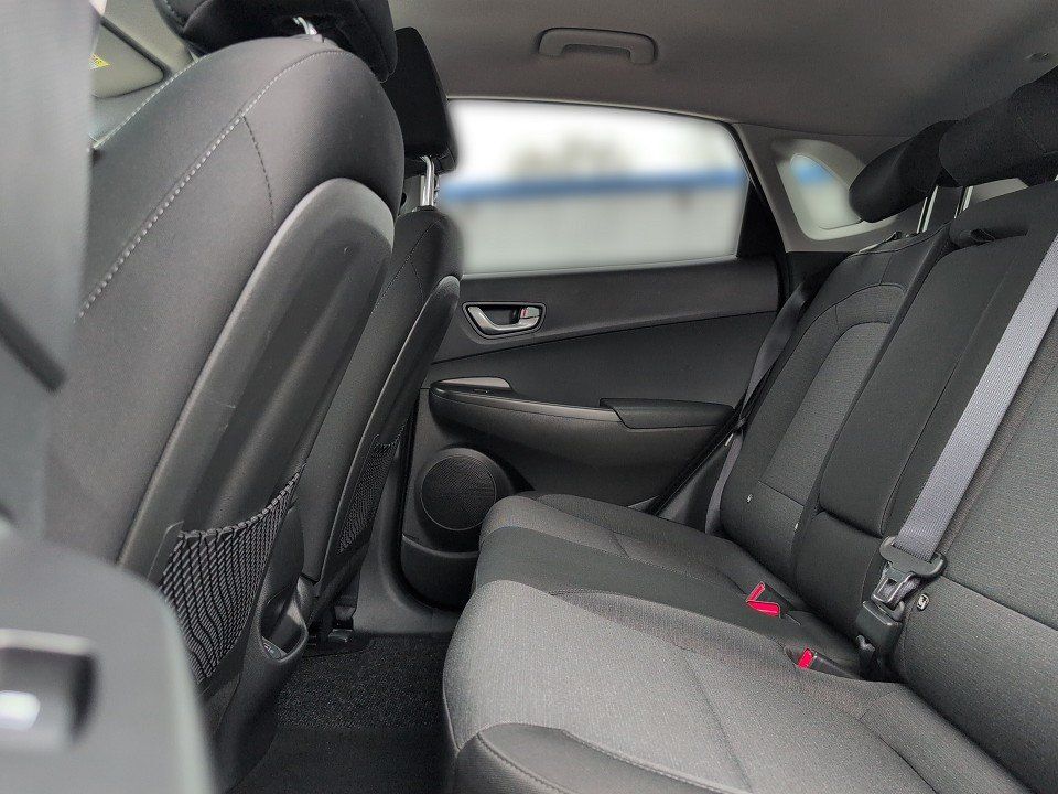Fahrzeugabbildung Hyundai KONA EV 64kWh PLUS-P !GARANTIE-07.29! KRELL+NAV+