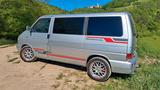 Volkswagen T4 Caravelle 2,8-l-Otto V6 Automatik Standard - Volkswagen T4 Caravelle aus 2002