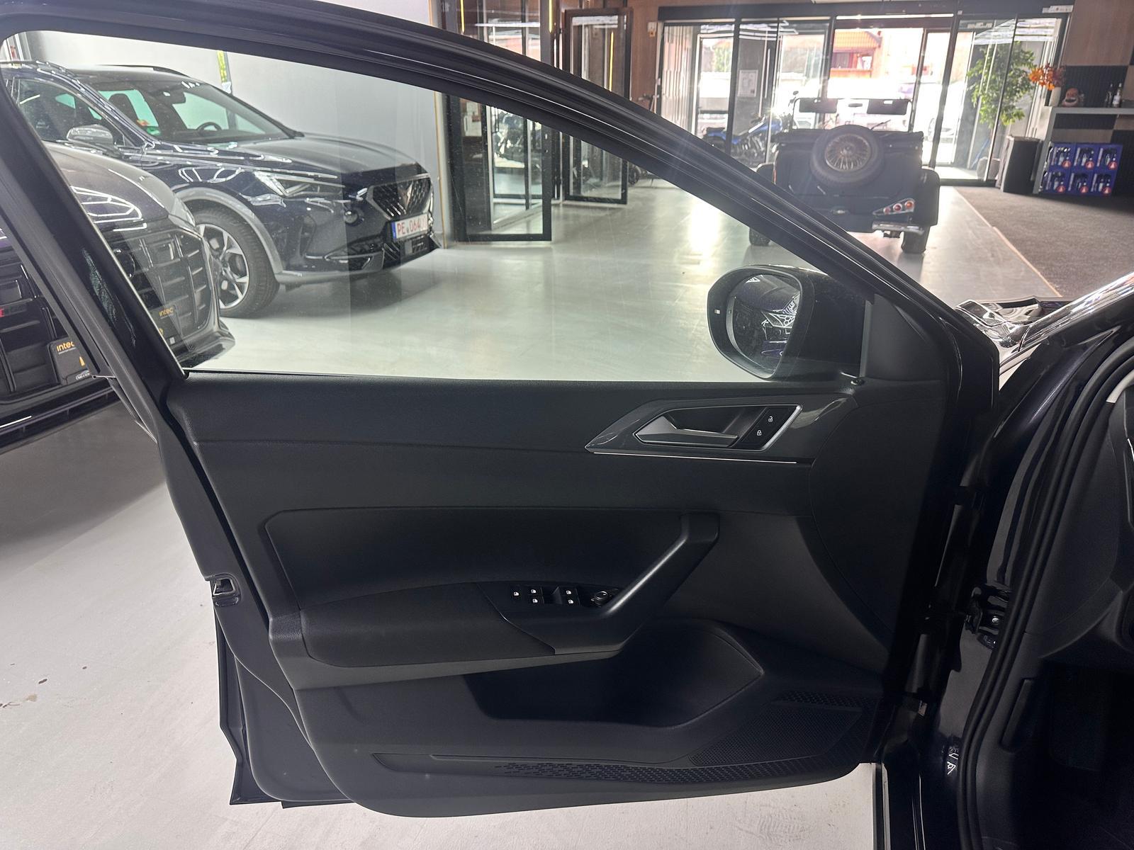 Volkswagen Taigo 1.0 TSI CARPLAY/IQ.DRIVE/LEDMATRIX/CAM, миниатюра 12
