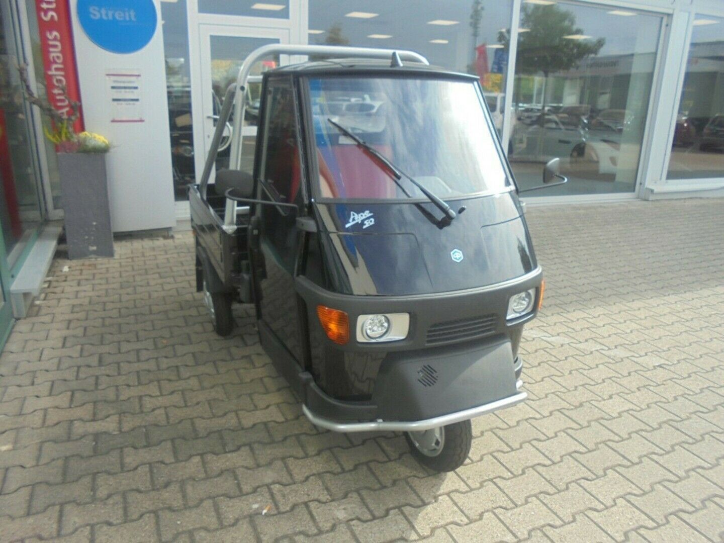 Fahrzeugabbildung Piaggio Ape 50 Cross schwarz, Lieferung in ganz Deutschl