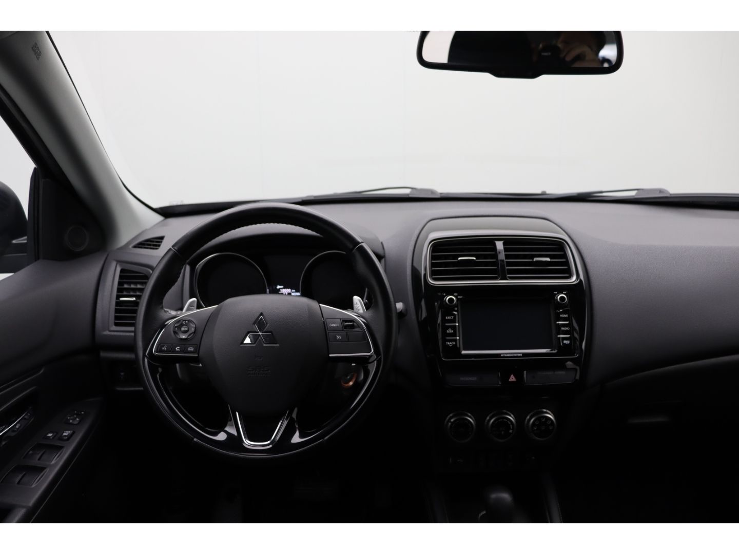 Fahrzeugabbildung Mitsubishi ASX 2.0 Intro Edition 2WD SHZ Klimaautomatik