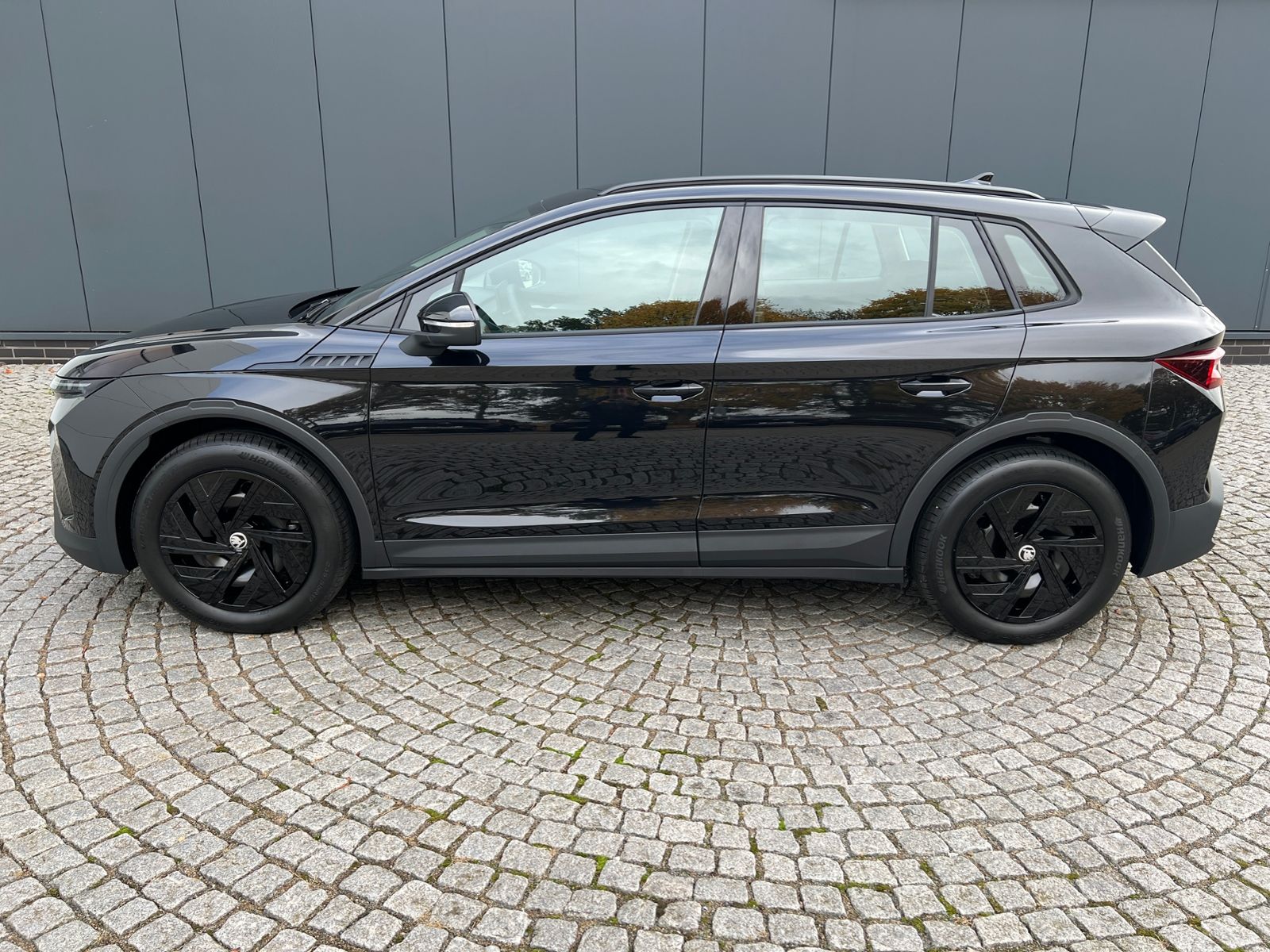 Fahrzeugabbildung SKODA Elroq 50 Tour *Rückfahrkamera, Chrom-Paket*