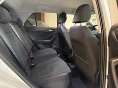 VW T-Roc 1.5 TSI Style DSG LED ACC NAVI AHK MASSAGE
