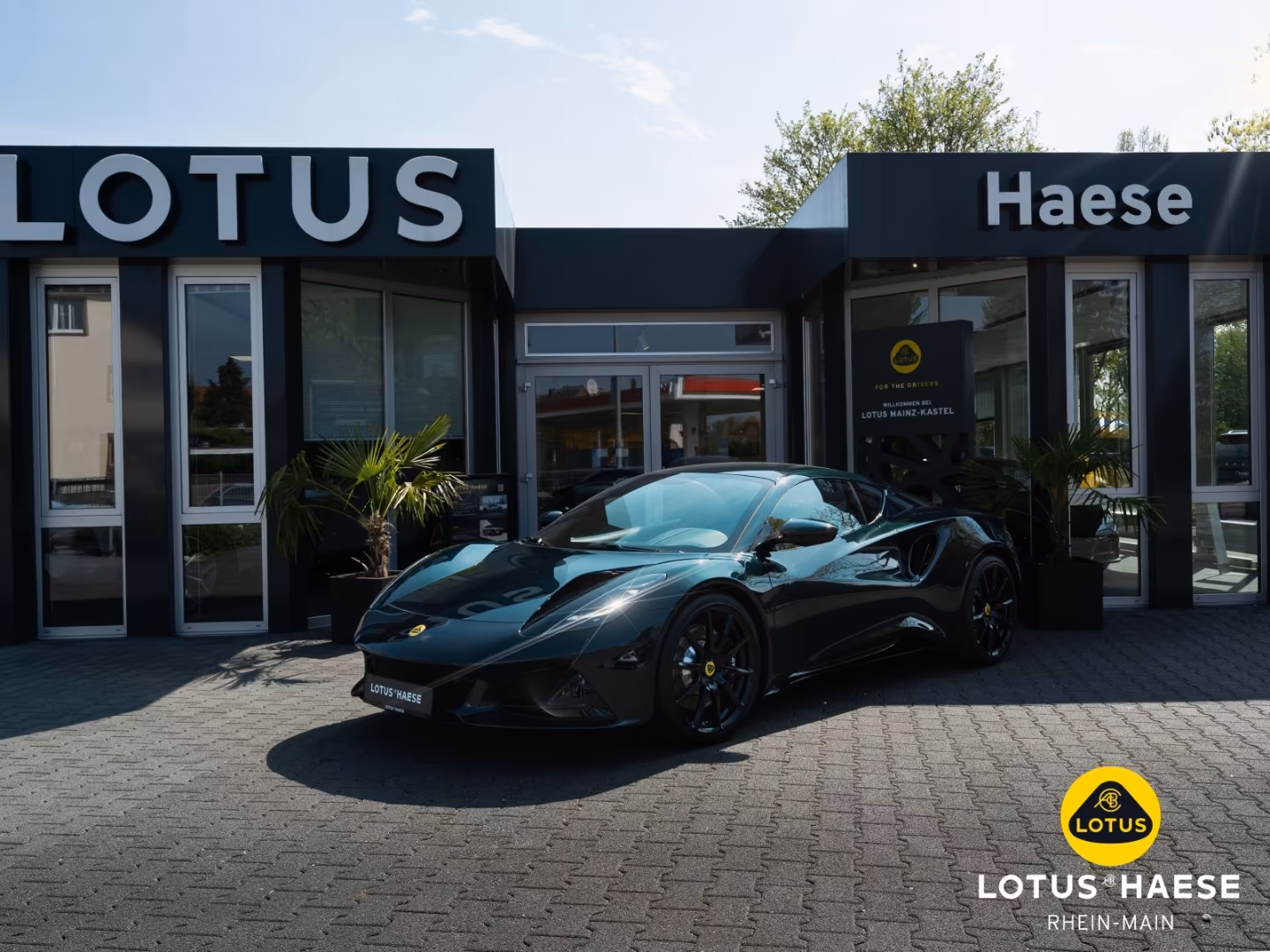 Lotus Emira V6 Dark Verdant - by LOTUS HAESE