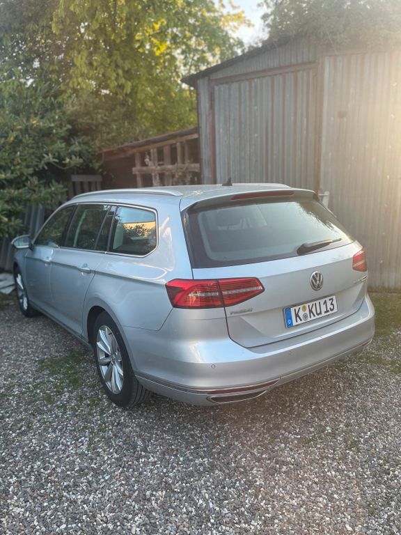 Image of Volkswagen Passat Variant