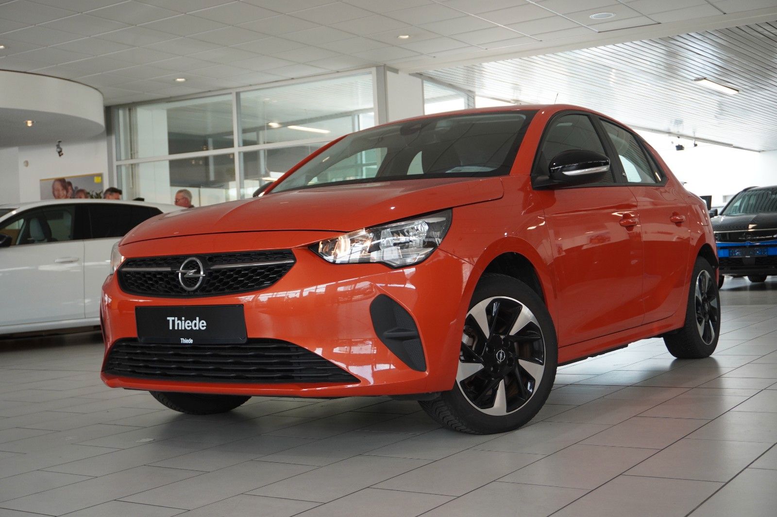 Fahrzeugabbildung Opel Corsa-e F EDITION 7KW NAVI/VIRT/TEMP/DAB/WÄRMEP.