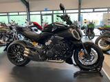 Ducati Diavel V4 - Ducati Red Deals 2,99 % Finanzierung - DUCATI FINANZIERUNG