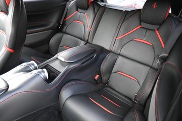 صورة 7 لـ 2018 Ferrari GTC4LUSSO