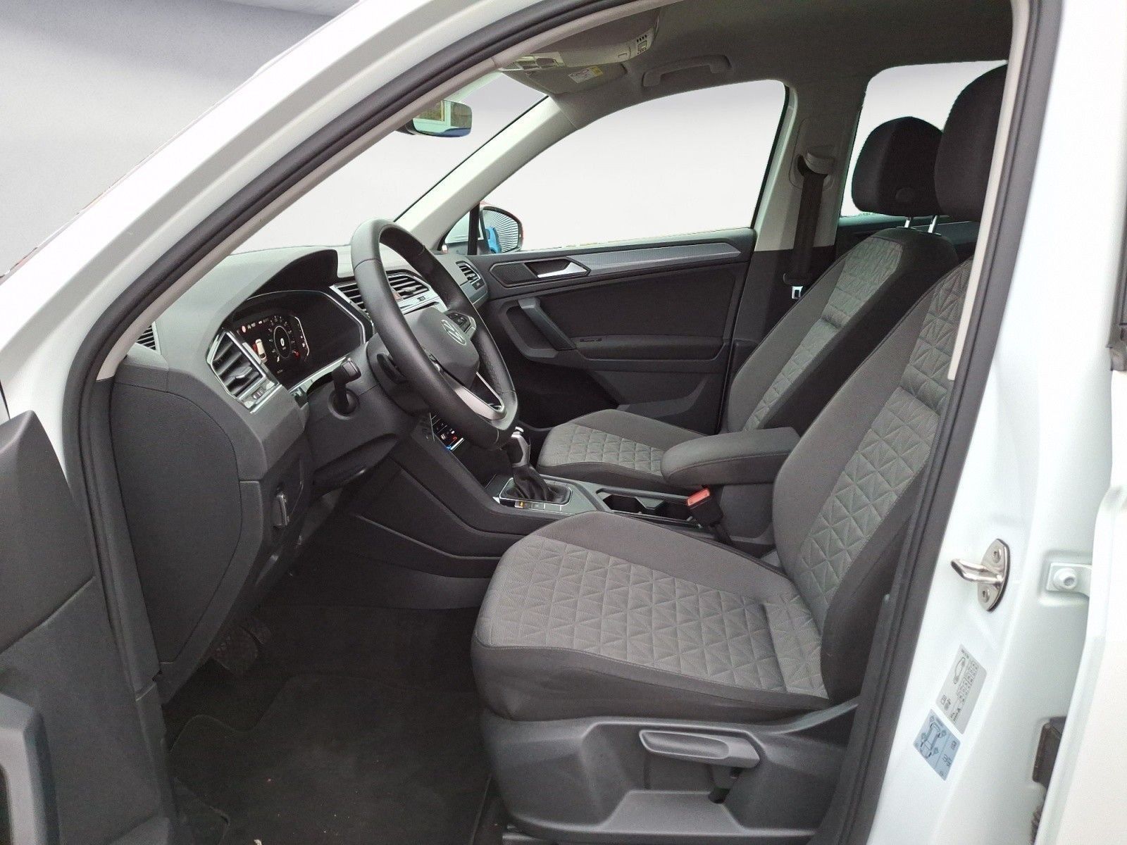 Volkswagen Tiguan - Bild 8