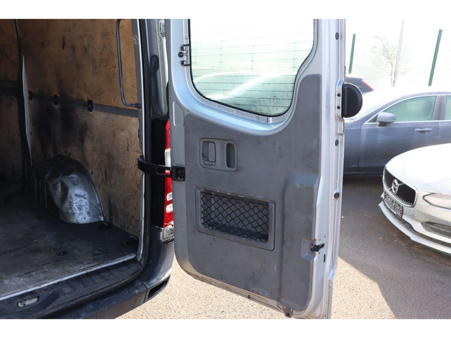 Fahrzeugabbildung Mercedes-Benz Sprinter 313 CDI II Kasten AHK 3-Sitzer