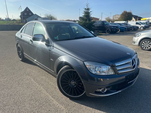 Mercedes-Benz C 280 C -Klasse Lim. C 280 4Matic PDC AHK