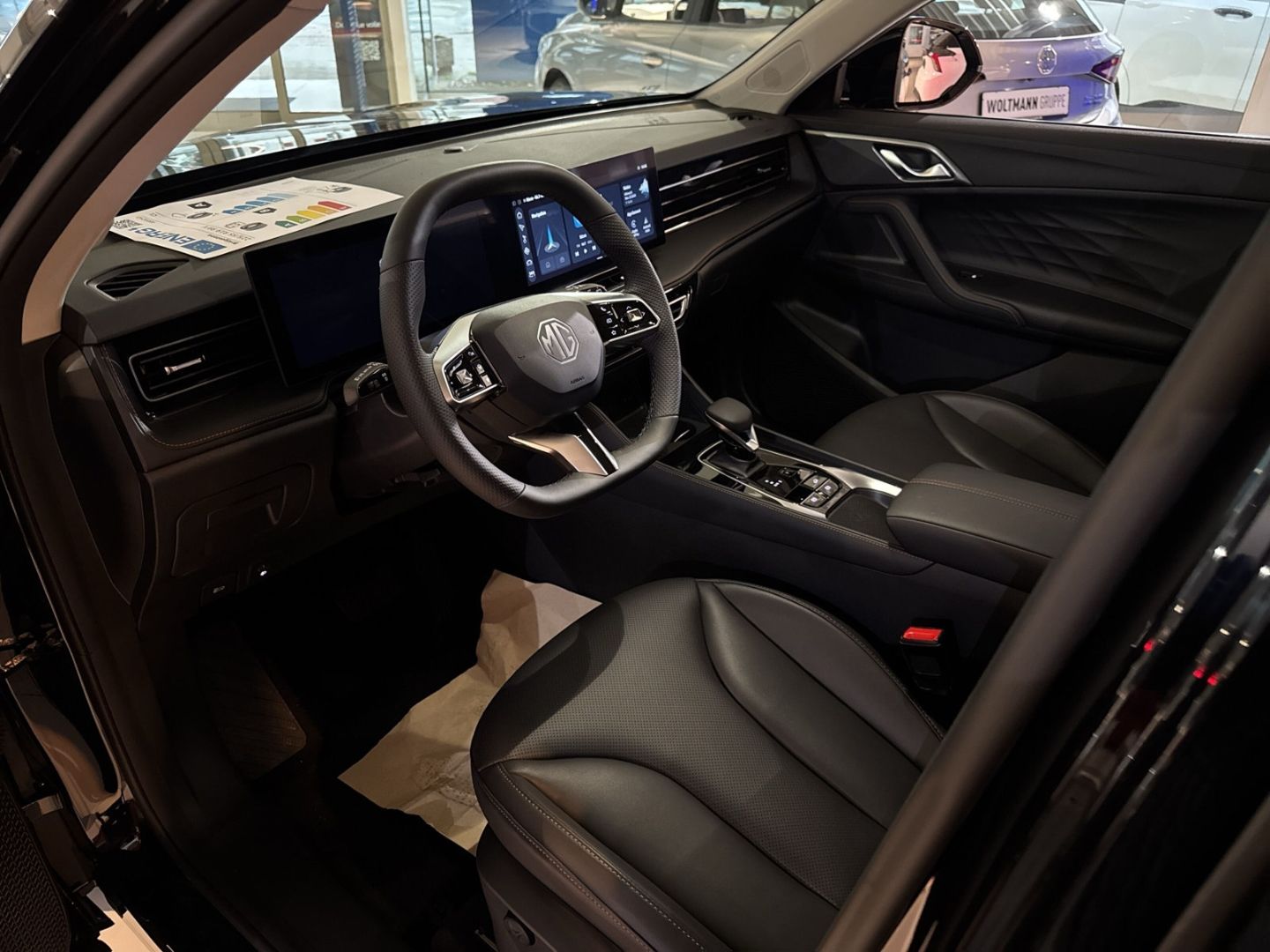Fahrzeugabbildung MG HS Hybrid+ Luxury MY24 TOP FINANZ*  Angebot