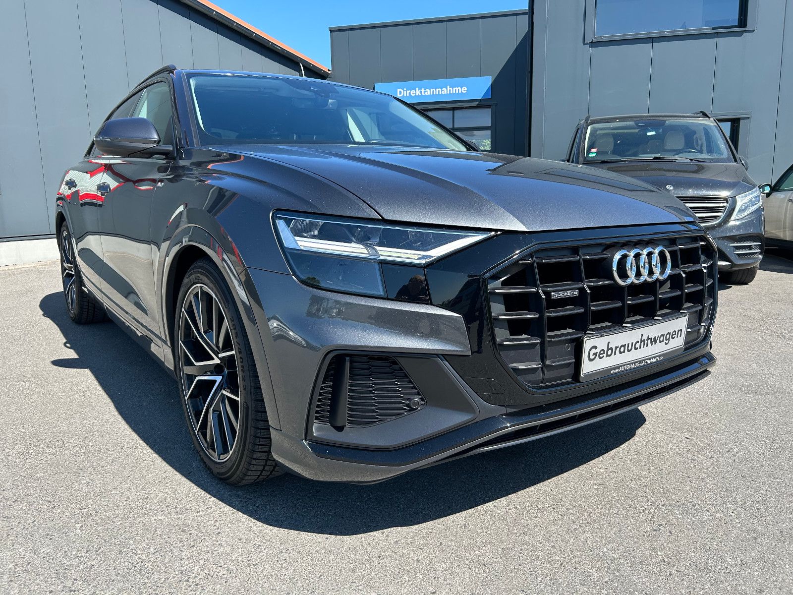 AUDI Q8 50 TDI quattro "S-line"Optik-Paket schwarz 22