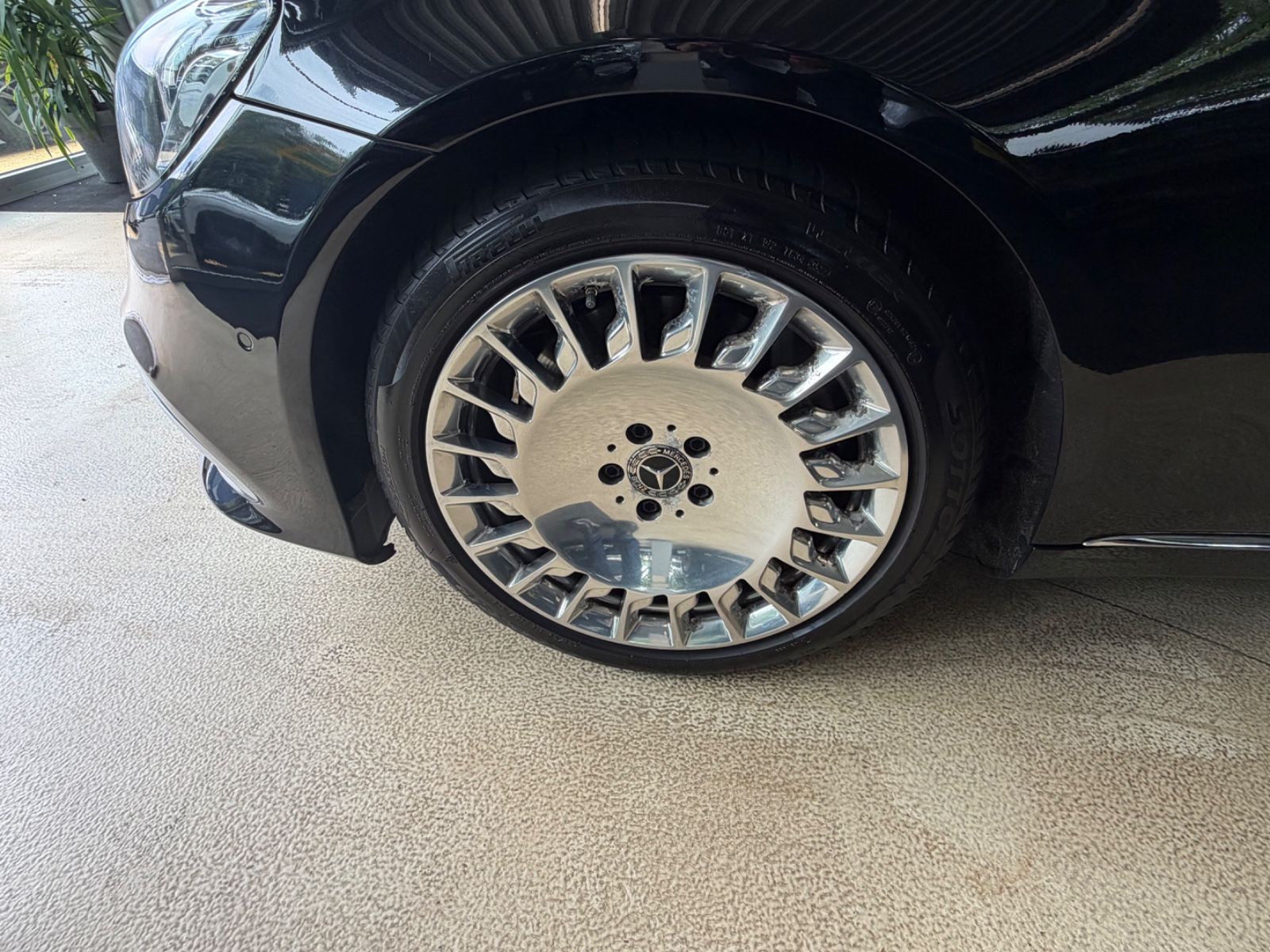 Fahrzeugabbildung Mercedes-Benz S 560 S Maybach Limousine 4Matic