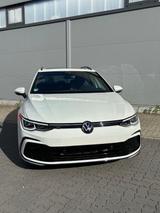 Volkswagen Golf 8 Variant R-Line 1.5 eTSi mit Garnatie
