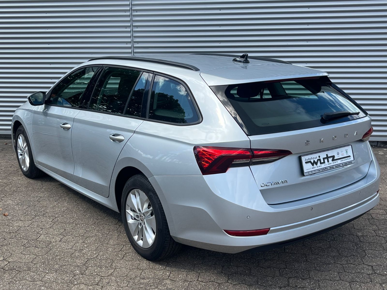Fahrzeugabbildung SKODA Octavia Combi 2.0 TDI