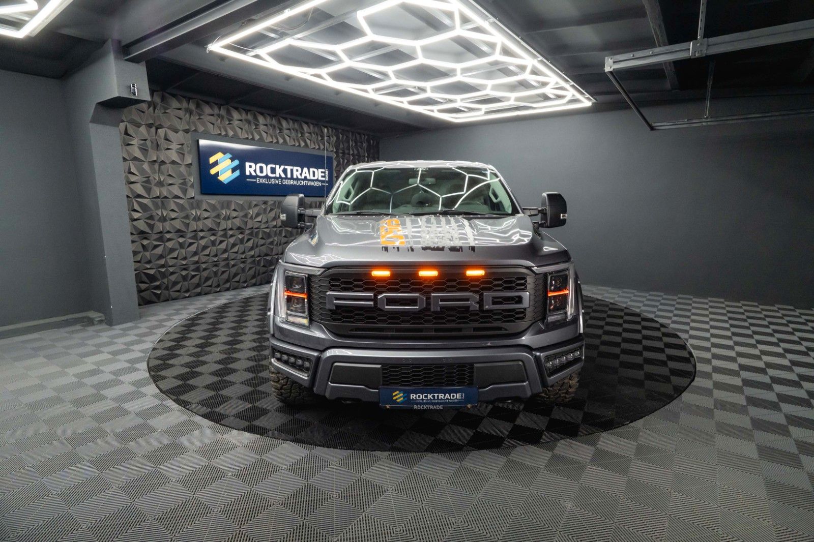 Fahrzeugabbildung Ford F150 5.0L V8 4x4 SuperCrew Longbed RAPTOR 19%