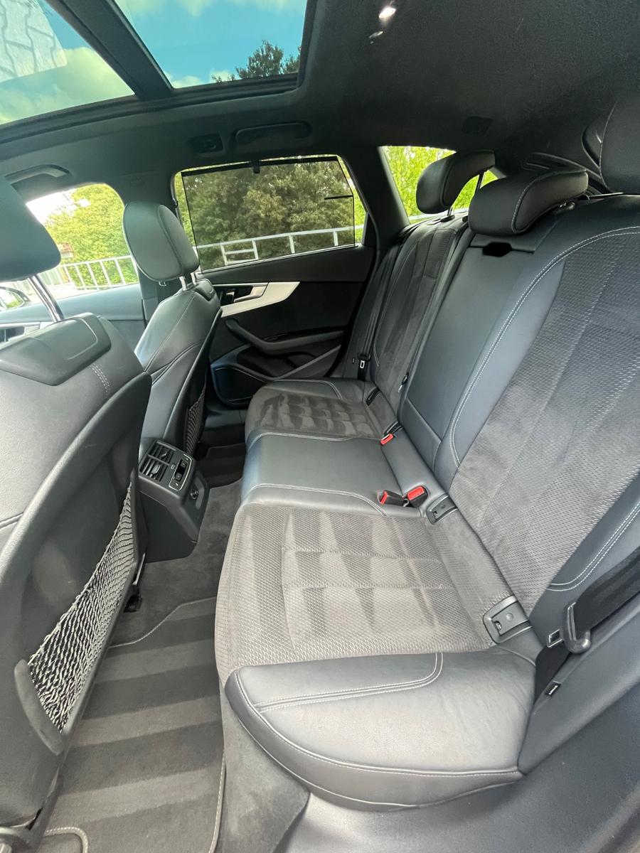 Audi A4 30 TDI S tronic 2x S-Line Blackedition Avant 