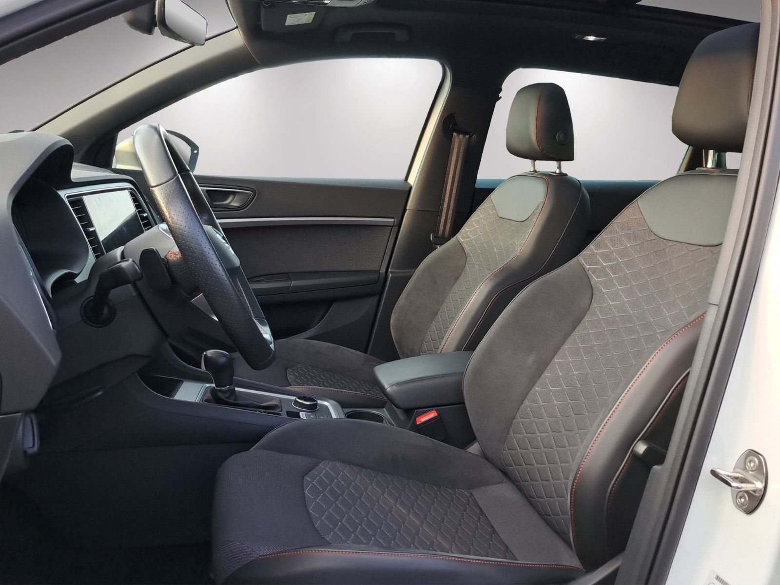 Ateca FR 2.0 TDI DSG AHK Panodach Navi