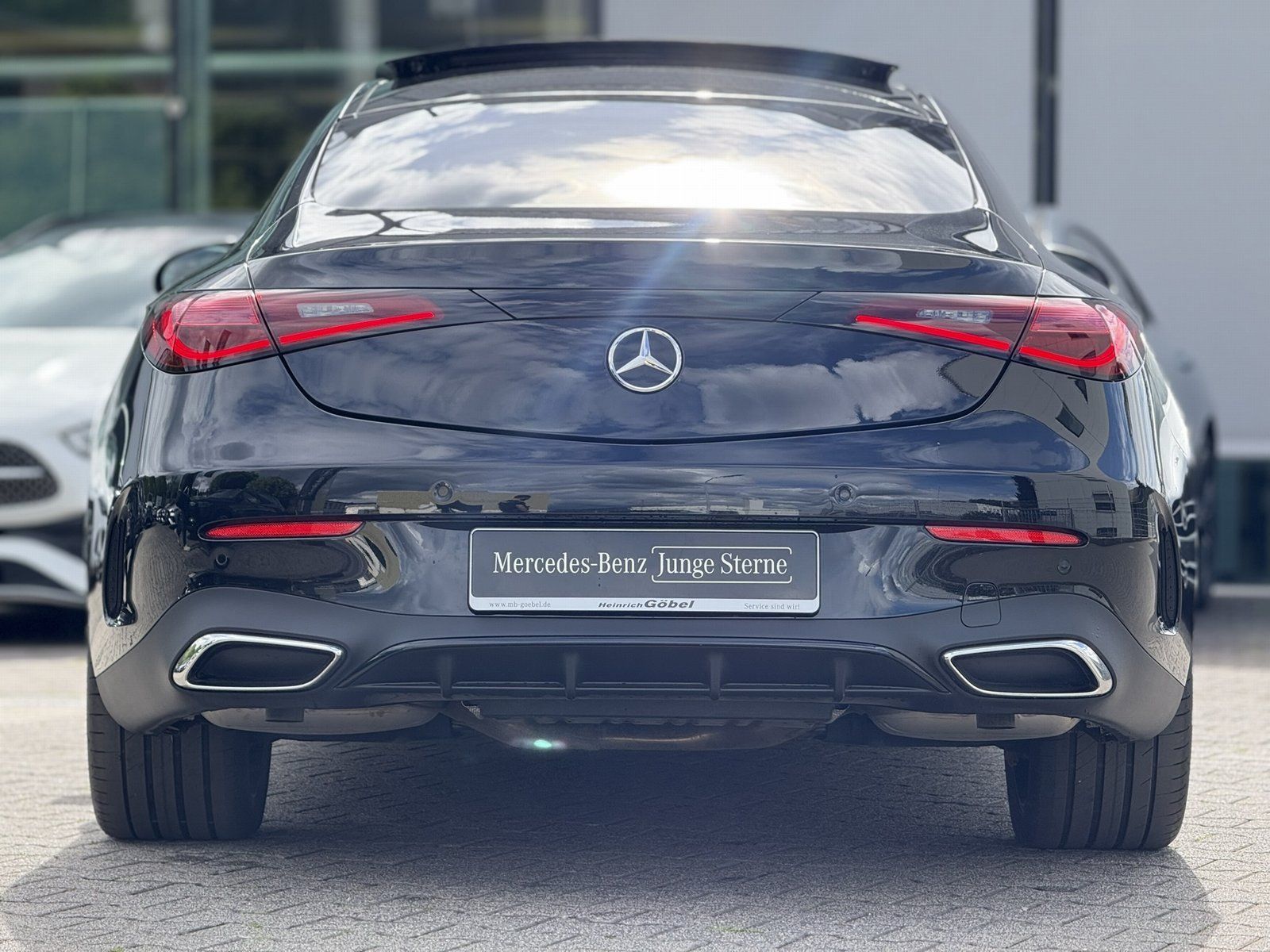 Fahrzeugabbildung Mercedes-Benz CLE 300 4M AMG*LEDER*MEMORY*PANO*20ZOLL*360°KAM