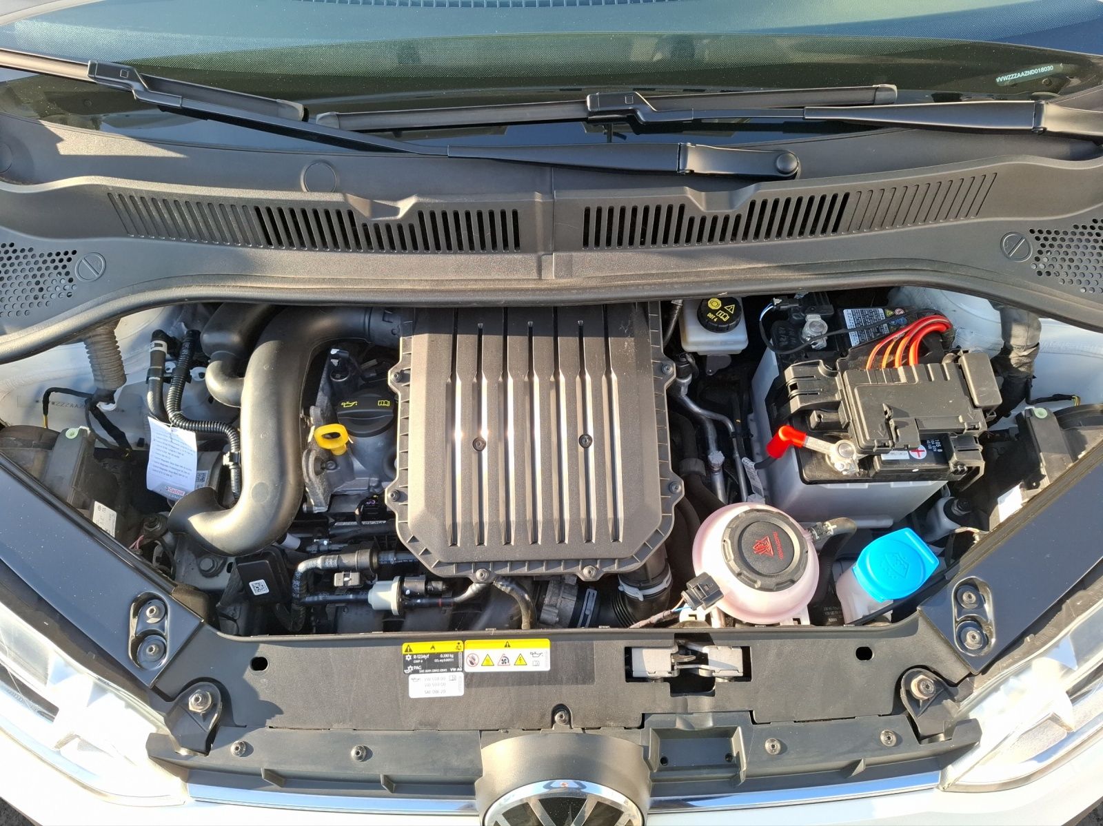 Fahrzeugabbildung Volkswagen up! 1.0 Klima DAB GRA RFK SH