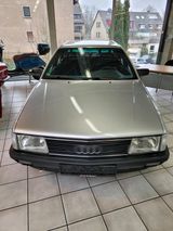 Audi Oldtimer Audi 100 - Audi 100: A100