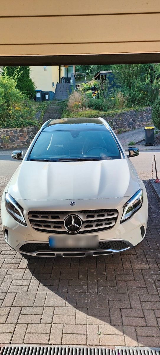 MERCEDES-BENZ Mercedes GLA 200,Urban ,Top Zustand, wenig...