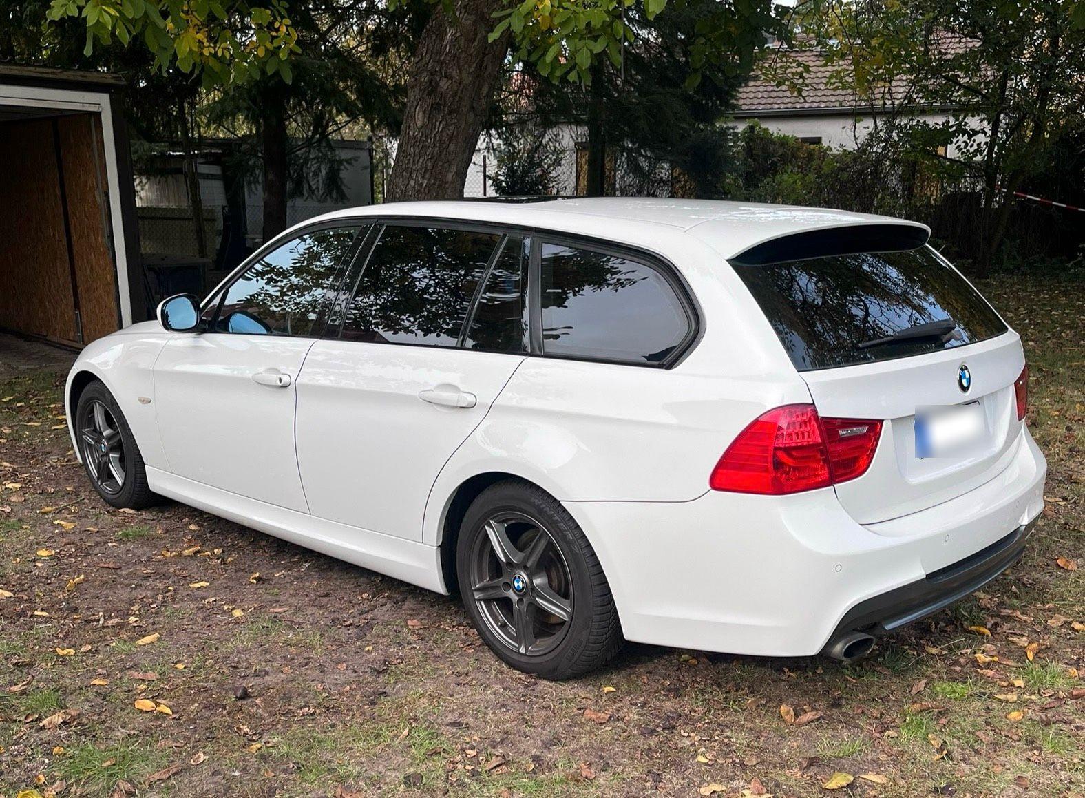 BMW 320 2009 — photo 11