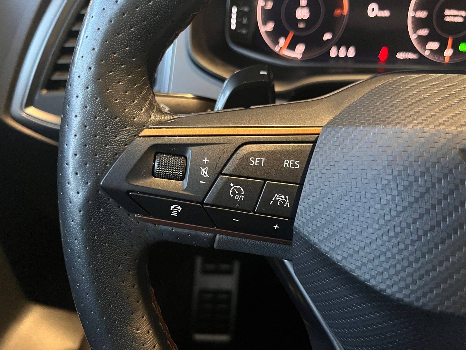 Fahrzeugabbildung CUPRA Ateca 2.0 TSI DSG Allrad BEATS NAVI