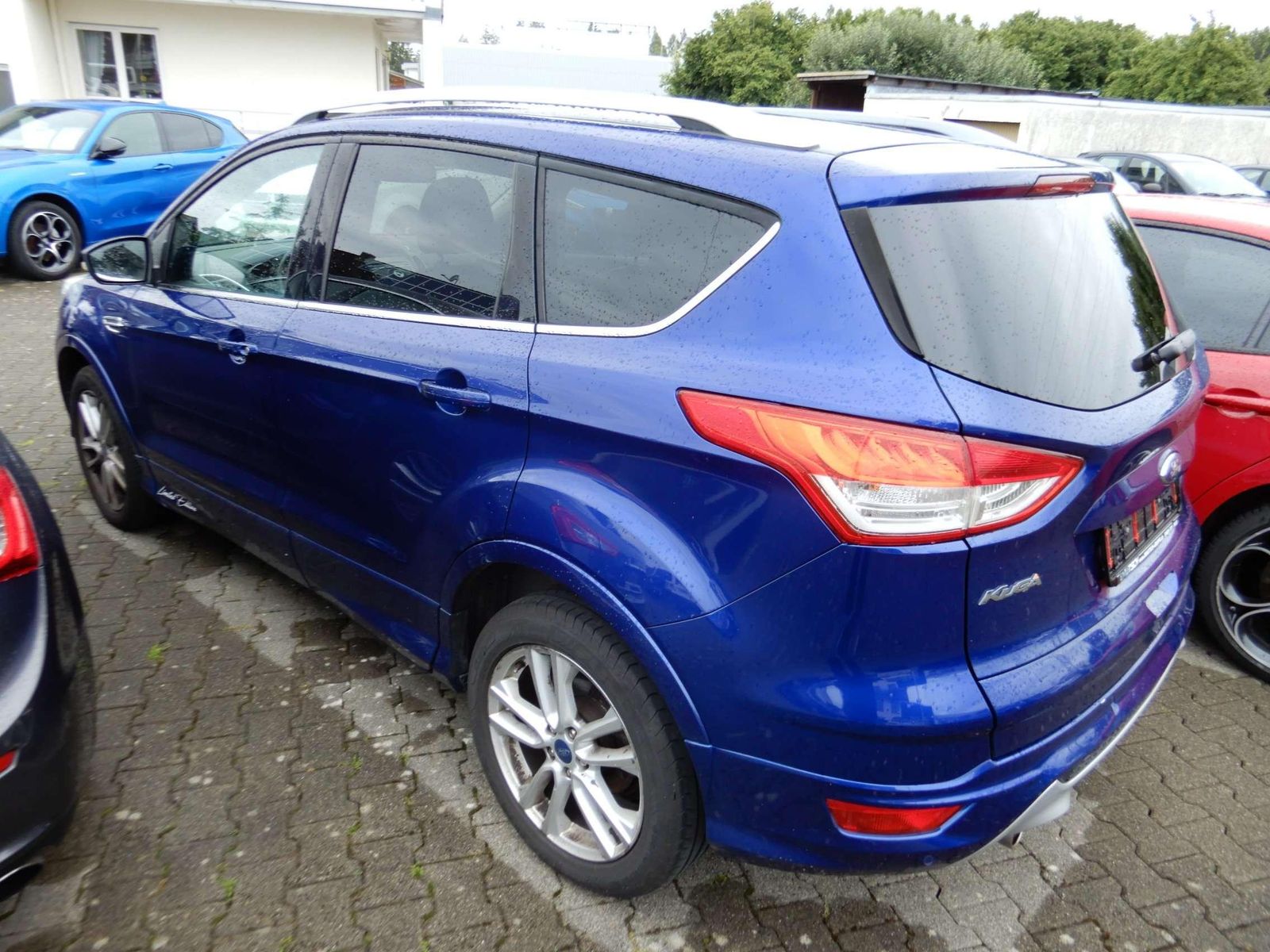 Fahrzeugabbildung Ford Kuga 2.0 Diesel 4x4 Individual Navi Sitzhzg Tele
