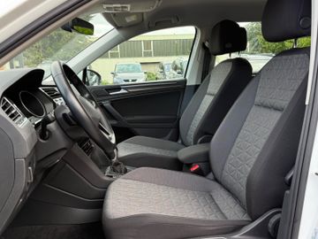Volkswagen Tiguan - 8