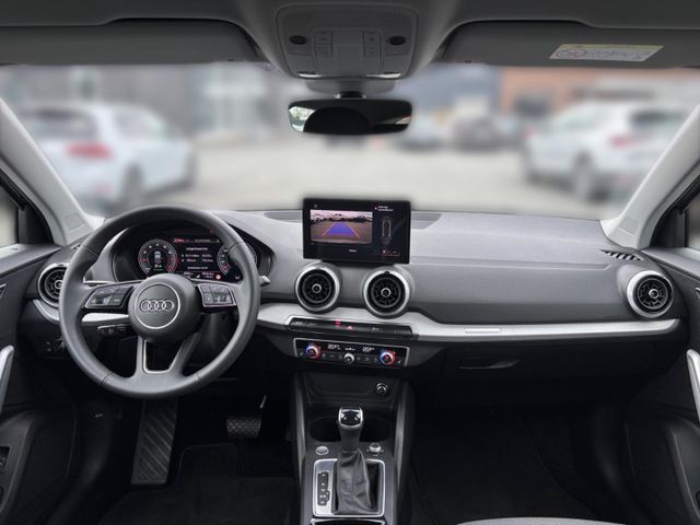 Q2 35 TFSI S line Matrix Kamera ACC CarPlay Sitz