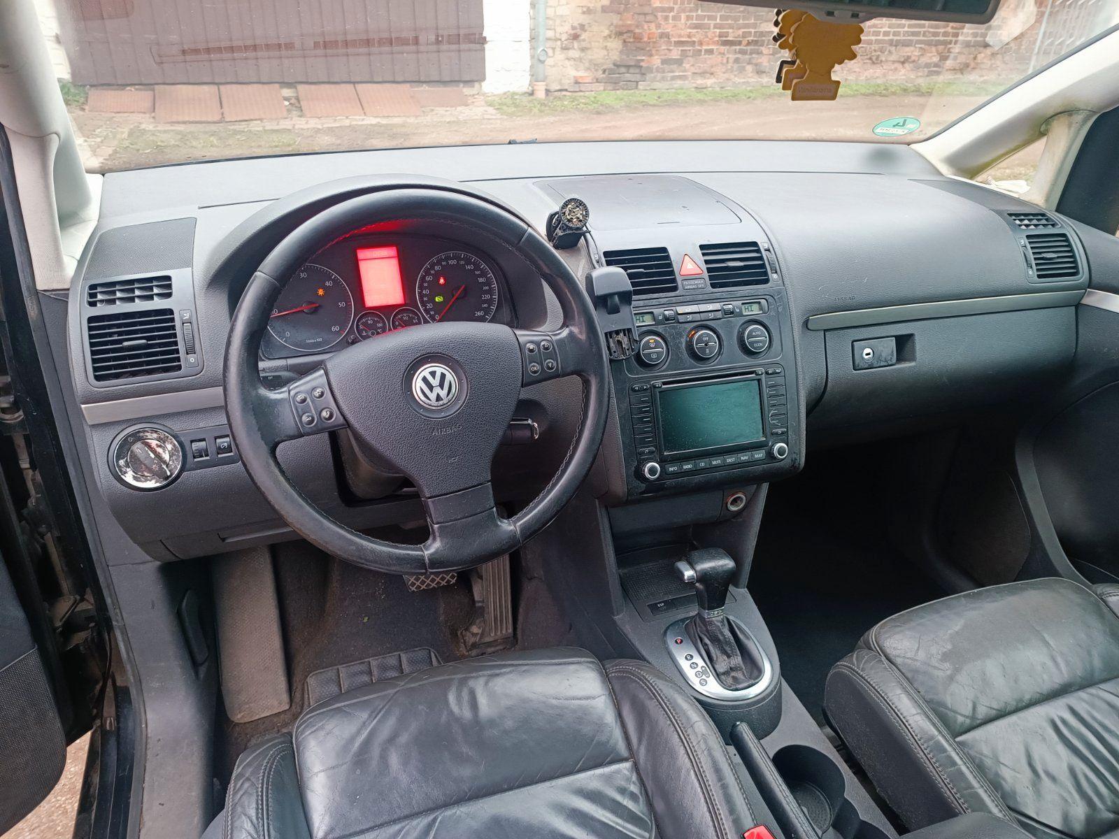 Volkswagen Touran 2005 — двигун 140 HP (103kW)
