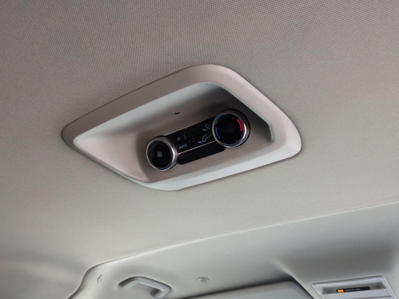 Ford Tourneo Custom - Bild 25