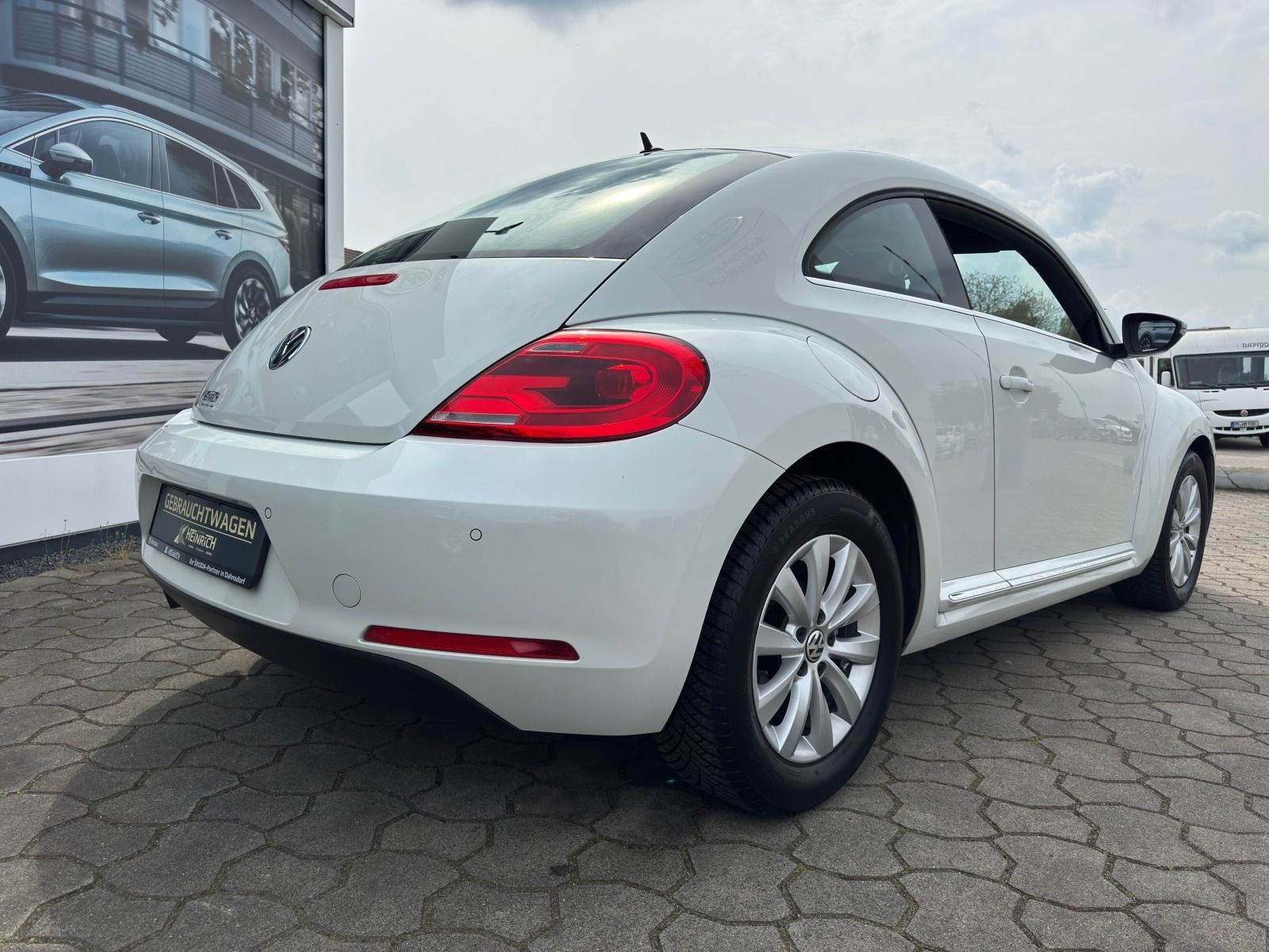 Fahrzeugabbildung Volkswagen Beetle 1.2 TSI 105PS 6-Gang*PDC*GRA*ALU*Allwette