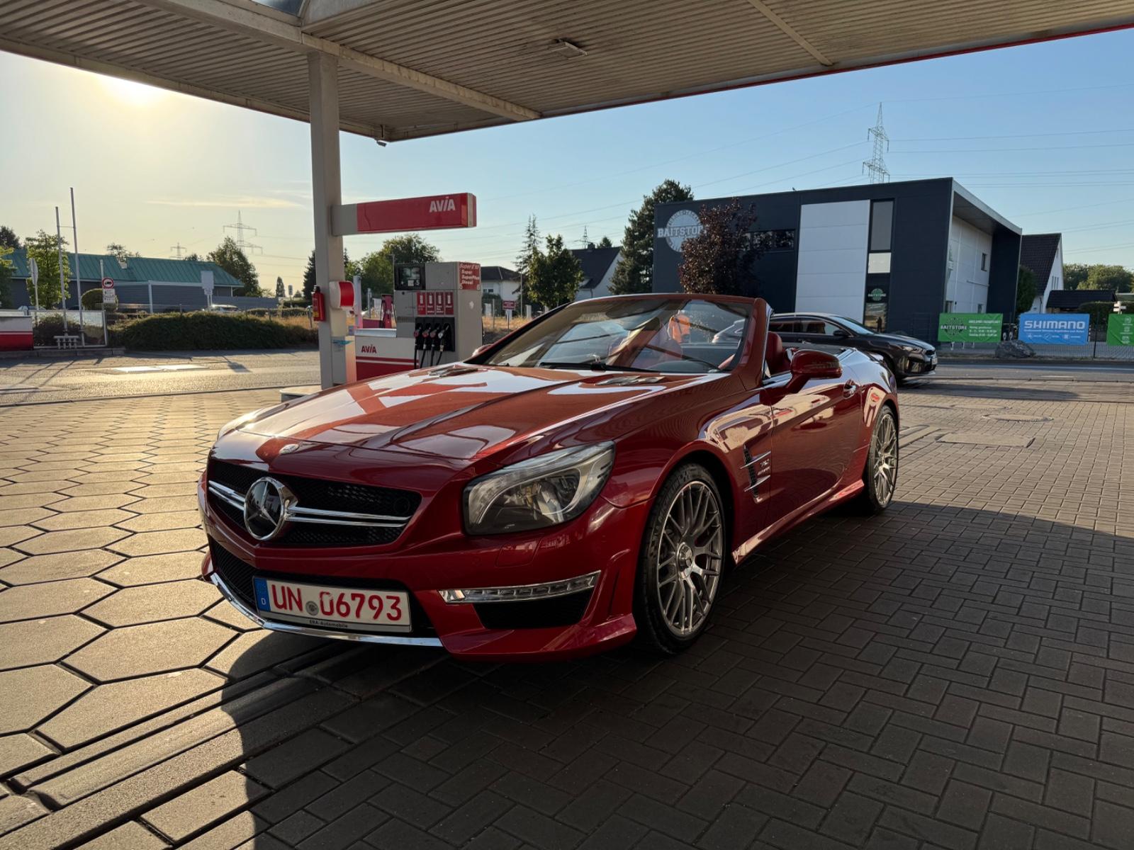 Mercedes-Benz SL 65 AMG Bilder folgen...