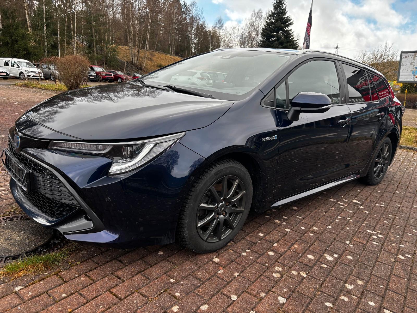 Toyota Corolla Touring Sports Hybrid Team D