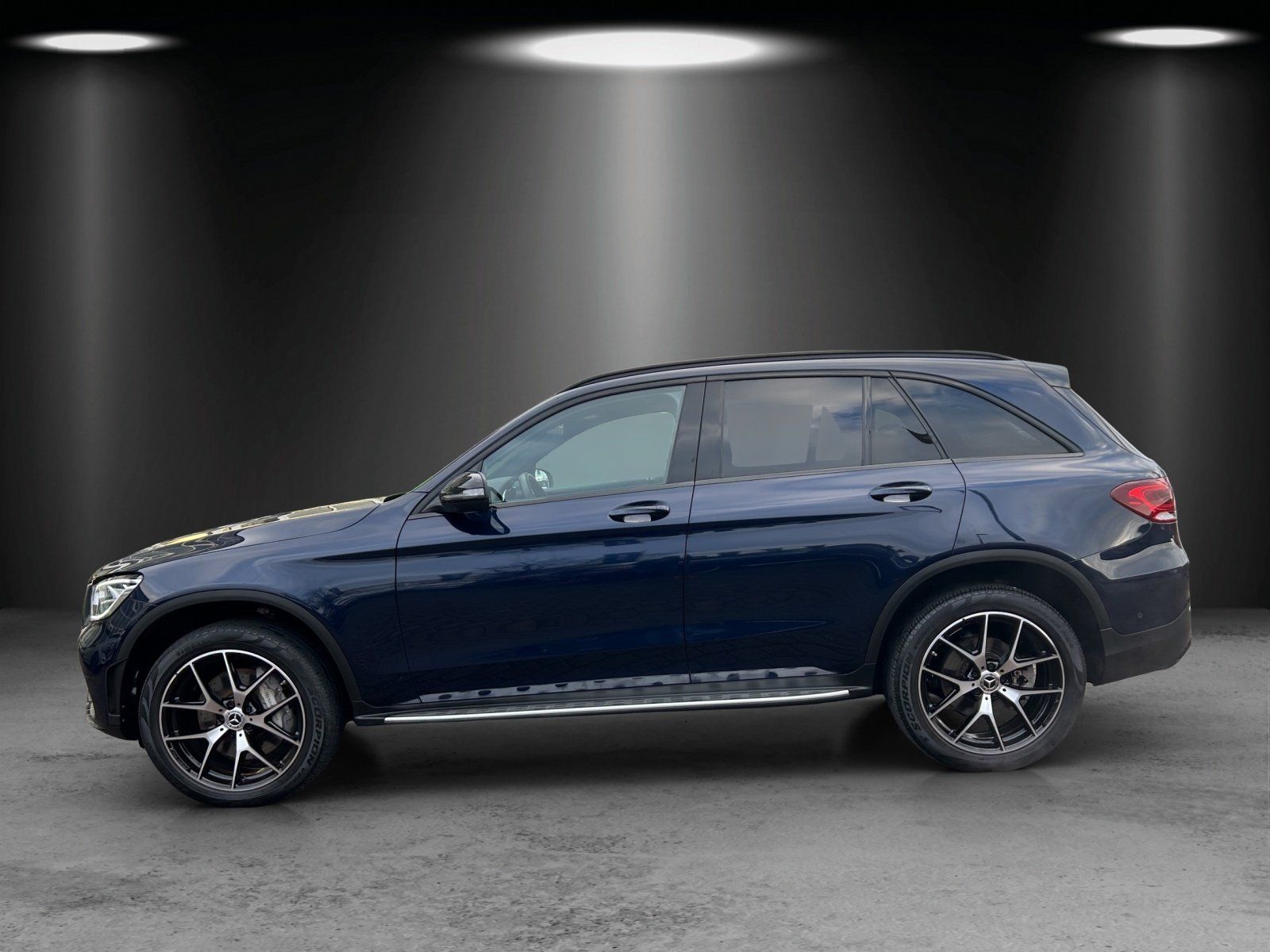 Fahrzeugabbildung Mercedes-Benz GLC 300 de AMG digiTacho AHK el.Heckkl LED Busin