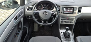Volkswagen Golf - 9