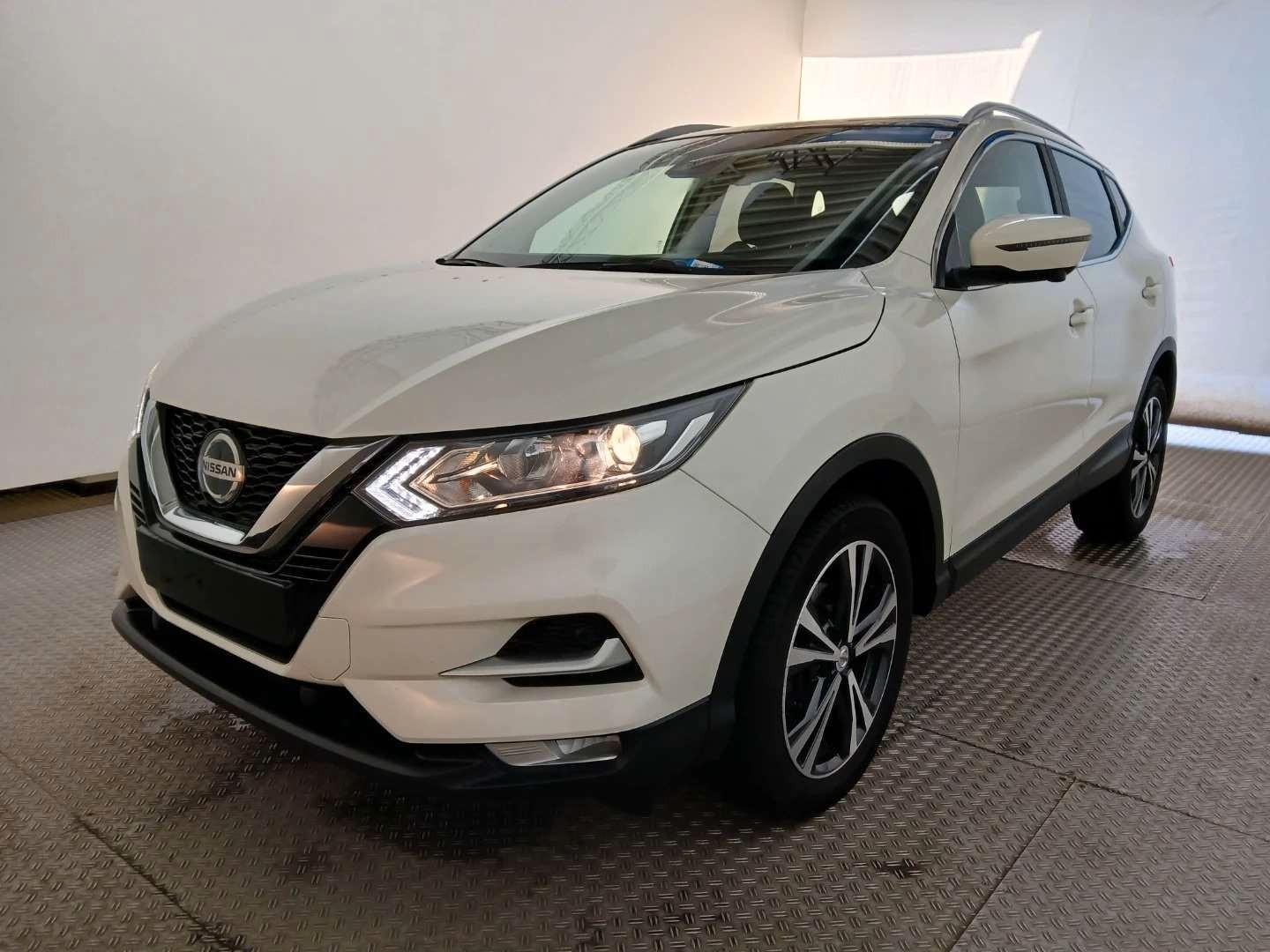 Nissan Qashqai Zama PDC DAB NAVI AHK Kamera Voll