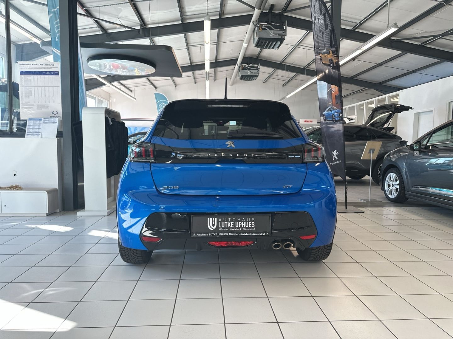 Fahrzeugabbildung Peugeot 208 GT 1.2 PureTech 130 EAT Panorama Navi ACC