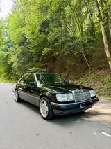 Mercedes-Benz Mercedes W124 300 Turbo Diesel | Top Zusta... - Mercedes-Benz E 300 Turbo mit Diesel-Antrieb