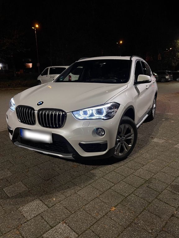 Image of BMW iX1