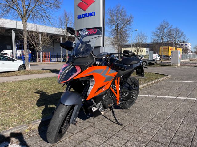 KTM 1290 Super Duke GT 2022